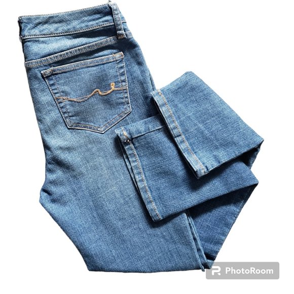 St John Bay Womens Petite Medium Wash Mid Rise Embroidered Denim Jeans Size 6P - Picture 4 of 8